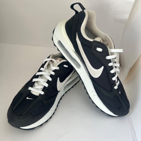 Nike Air Max Dawn Men\'s Shoes Black & White Size 7 main image 12